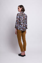 Load image into Gallery viewer, Foil - All Class Shirt - Autumn Daisy
