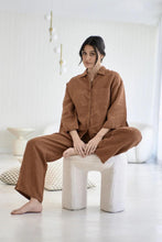 Load image into Gallery viewer, Eadie Lifestyle - Fundamental Linen Shirt in Nutmeg colour front shot
