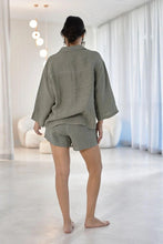 Load image into Gallery viewer, Eadie Lifestyle - Fundamental Linen Shirt in Pistachio colour back shot
