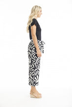 Load image into Gallery viewer, Orientique Poplin Print Pants Black colour side shot
