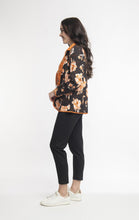 Load image into Gallery viewer, Orientique Puccini Quilted Reversible Jacket Right Side View
