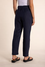 Load image into Gallery viewer, Two-T&#39;s - Linen 7/8 Pant in Navy colour back shot
