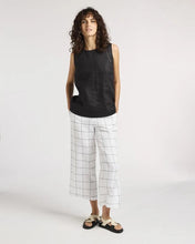 Load image into Gallery viewer, Yarra Trail Sentosa Pant in Black/White colour front shot
